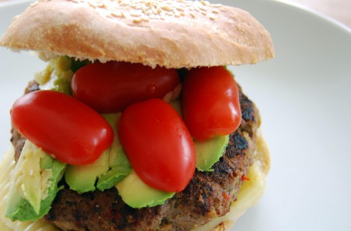 Hamburger med “gjemte” grønnsaker