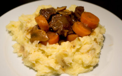 Elggryte med anis, muskatt og mørkt øl