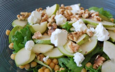 Chevre og kikertsalat